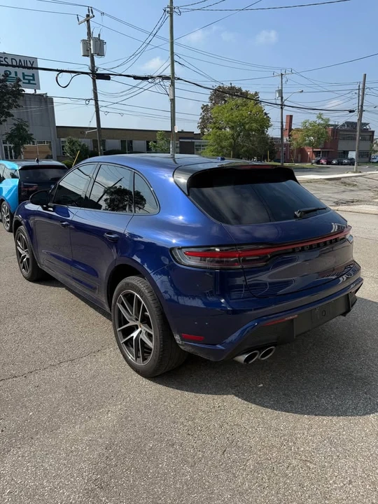 2022 Porsche Macan - Image 4 of 9