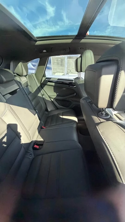 2022 Porsche Macan - Image 6 of 6