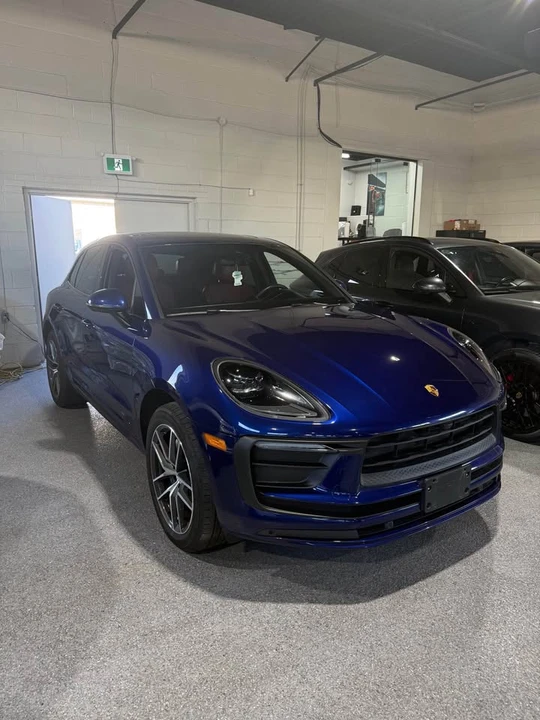 2022 Porsche Macan - Image 2 of 10