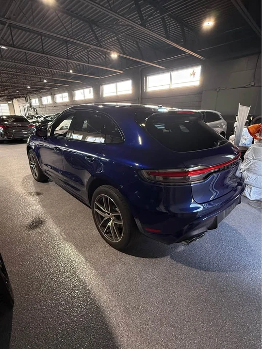 2022 Porsche Macan - Image 4 of 10