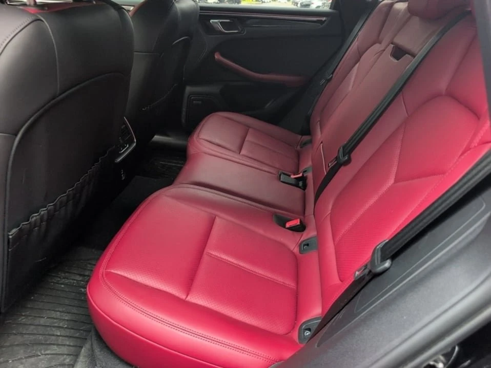 2022 Porsche Macan - Image 12 of 16