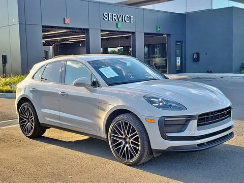 2022 Porsche Macan