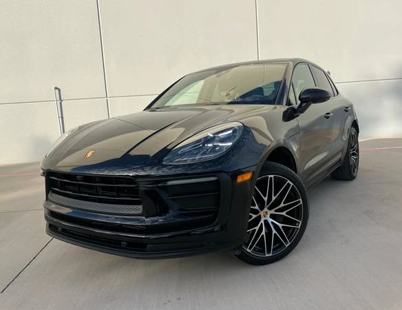 2022 Porsche Macan - Image 3 of 18