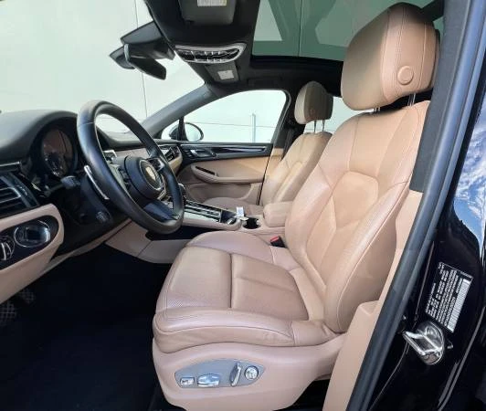 2022 Porsche Macan - Image 11 of 18
