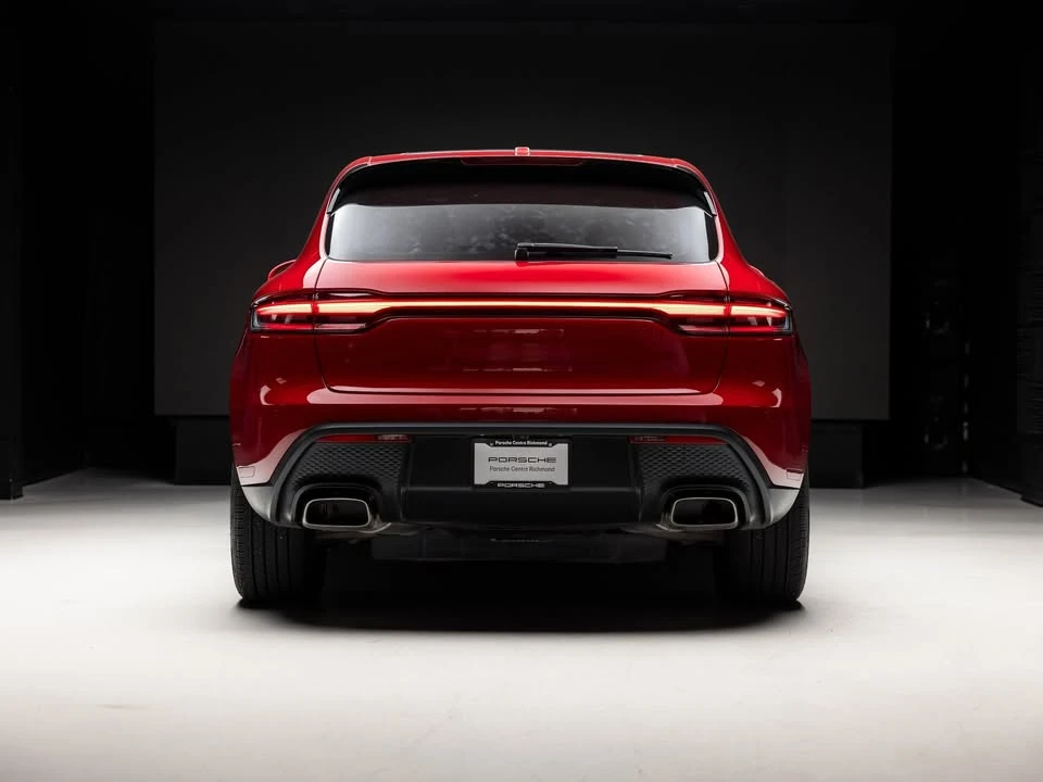2022 Porsche Macan - Image 6 of 20