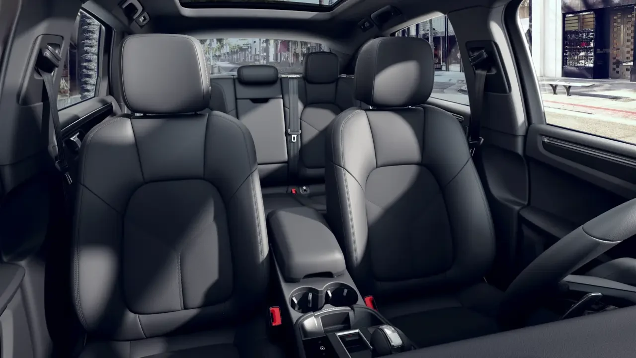 2022 Porsche Macan - Image 6 of 6