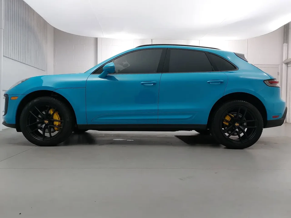 2022 Porsche Macan - Image 2 of 6