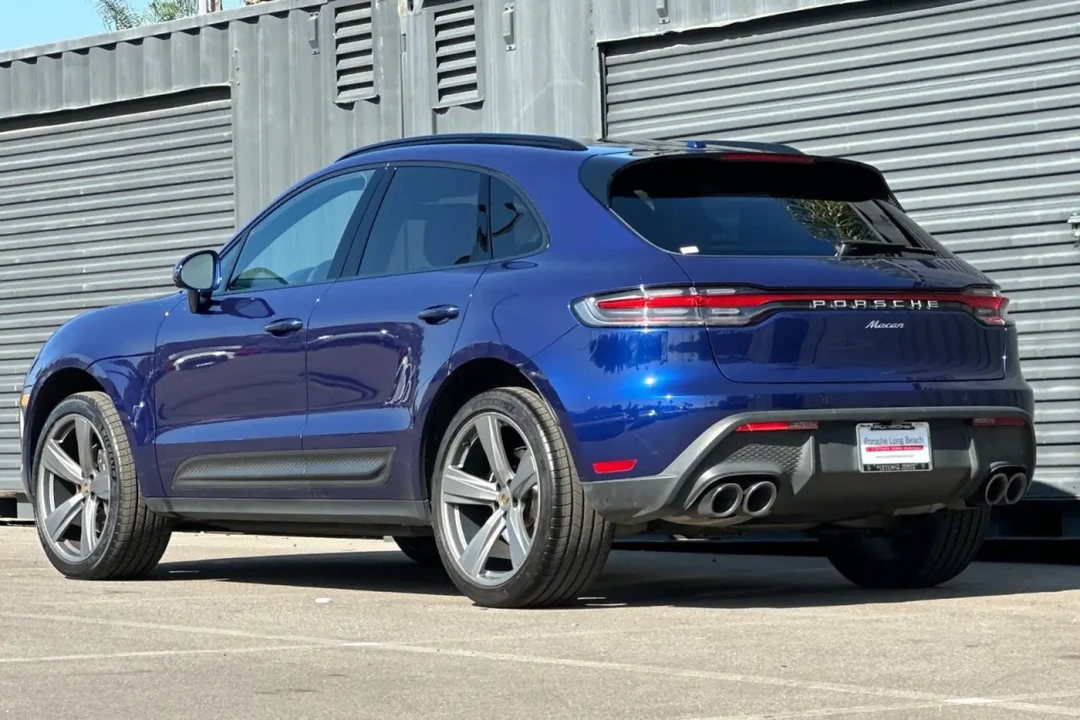 2022 Porsche Macan - Image 3 of 8