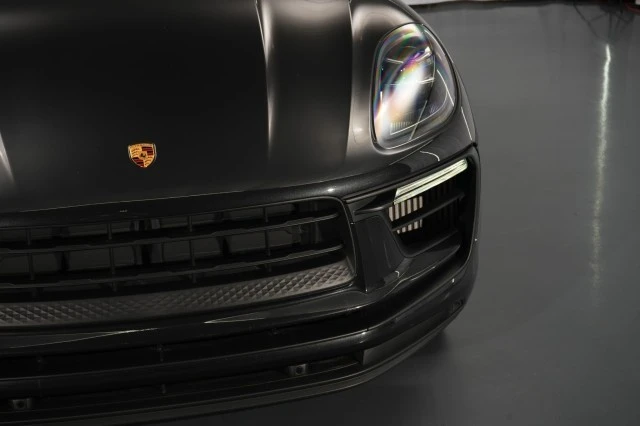 2022 Porsche Macan S - Image 8 of 21