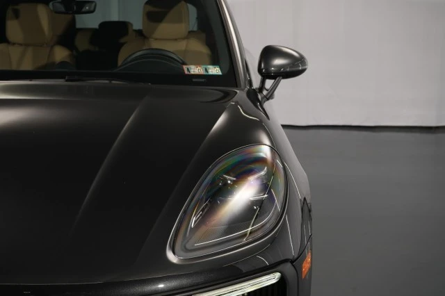 2022 Porsche Macan S - Image 7 of 21