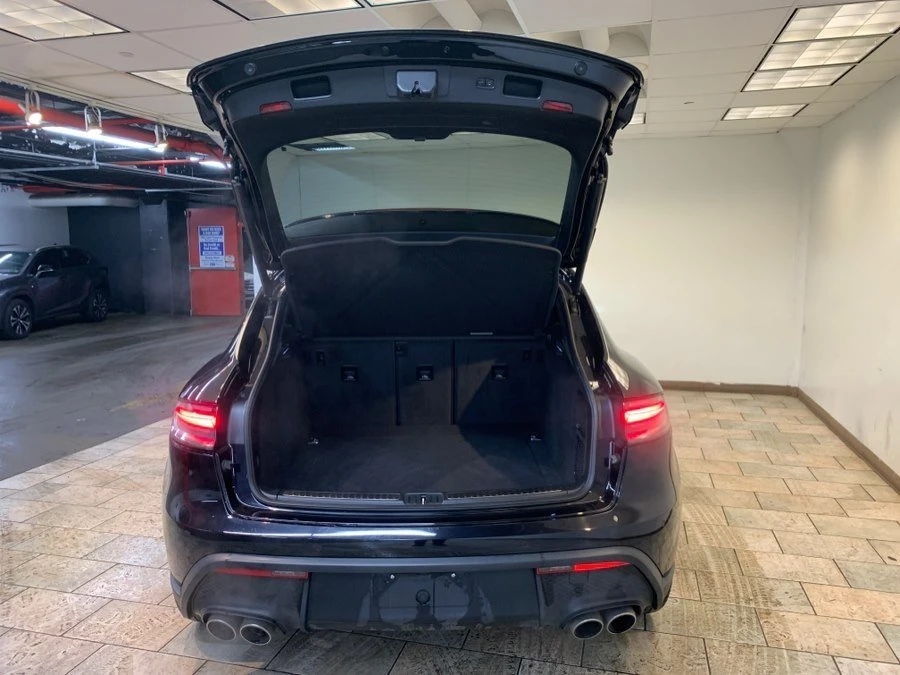 2022 Porsche Macan S - Image 8 of 18