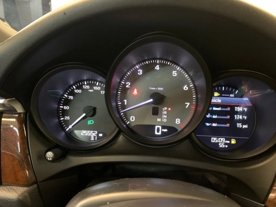 2022 Porsche Macan S - Image 11 of 16