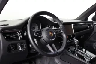2022 Porsche Macan S - Image 4 of 4