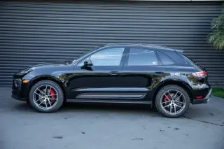 2022 Porsche Macan S - Image 2 of 4