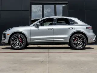 2022 Porsche Macan S - Image 2 of 4