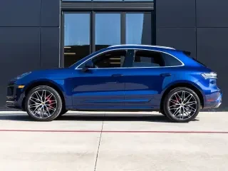 2022 Porsche Macan S - Image 2 of 4