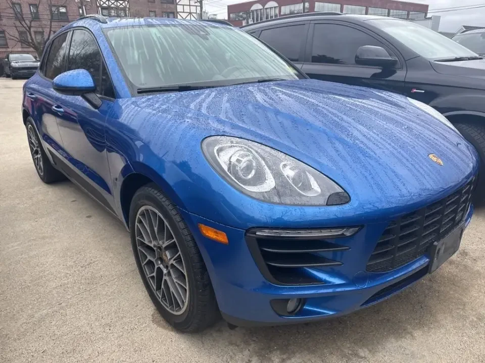 2022 Porsche Macan S - Image 8 of 9