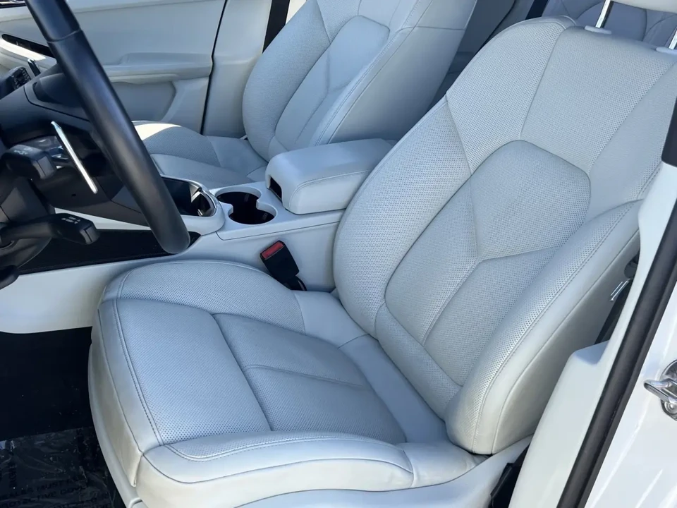 2022 Porsche Macan S - Image 5 of 6