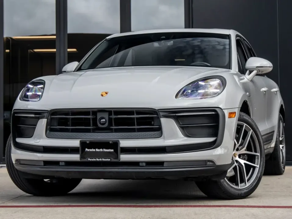 2022 Porsche Macan S - Image 7 of 9