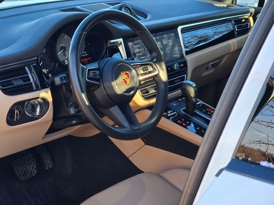 2022 Porsche Macan S - Image 4 of 8