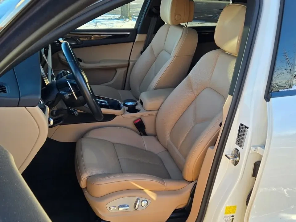 2022 Porsche Macan S - Image 5 of 8