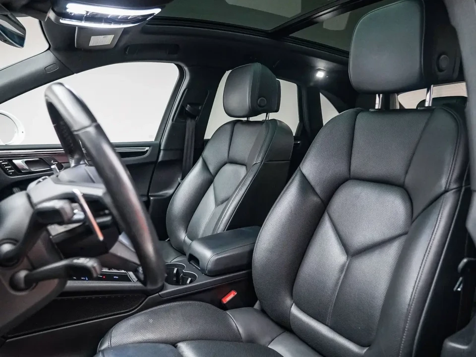 2022 Porsche Macan S - Image 5 of 6