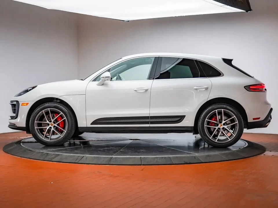 2022 Porsche Macan S - Image 2 of 6