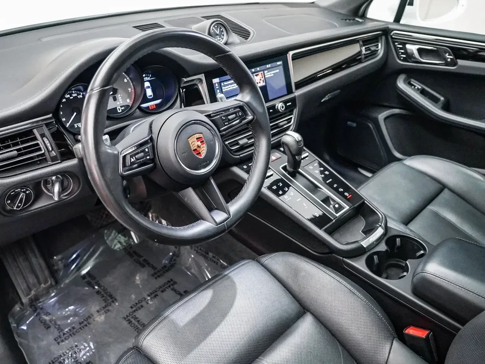 2022 Porsche Macan S - Image 4 of 6