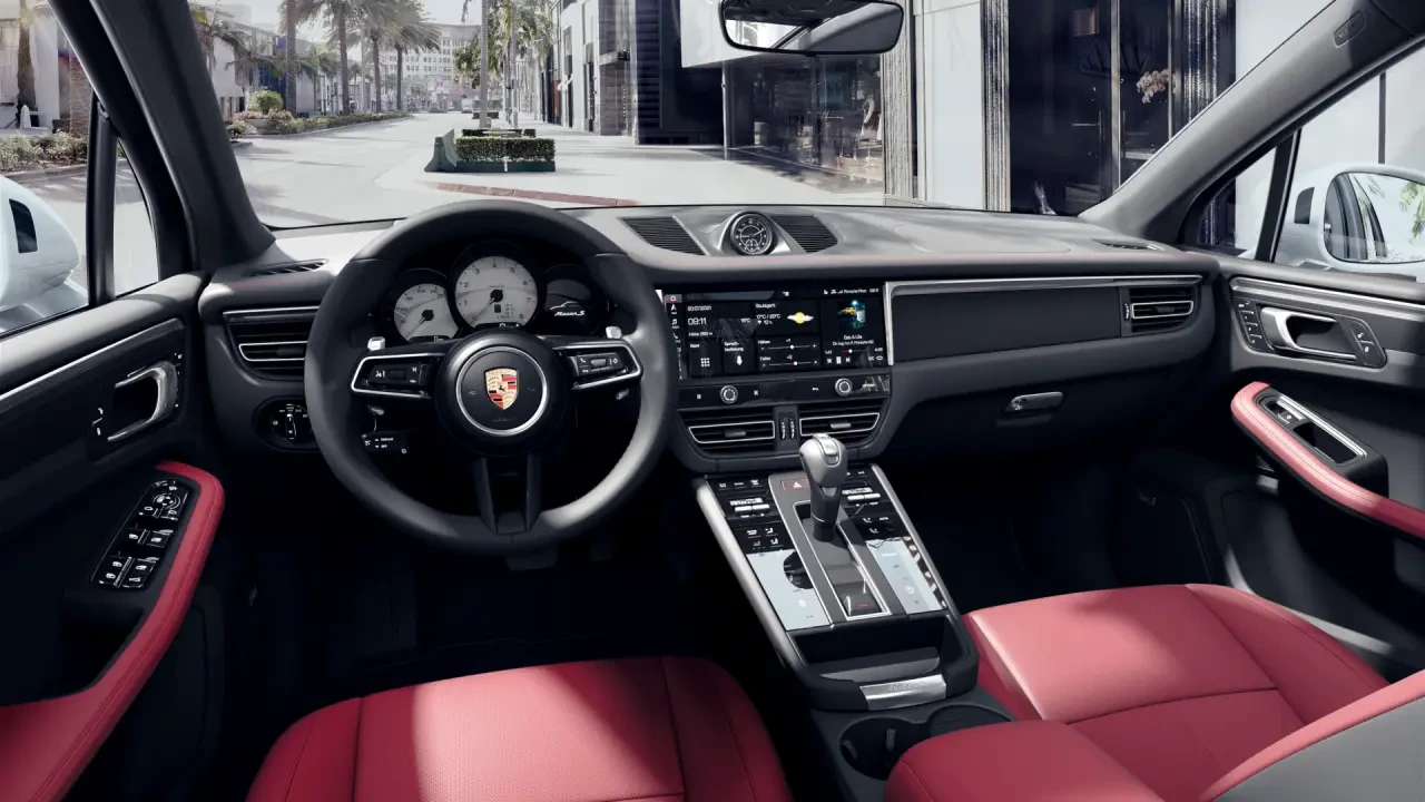 2022 Porsche Macan S - Image 4 of 10