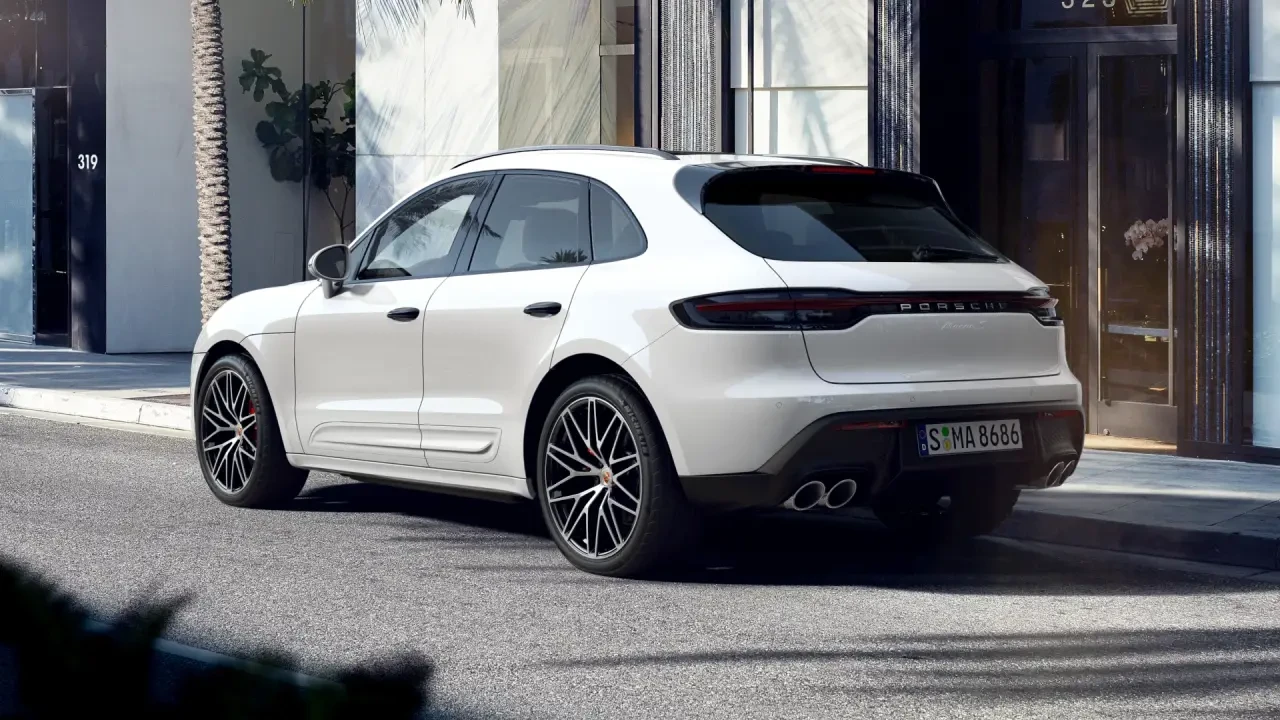 2022 Porsche Macan S - Image 3 of 10