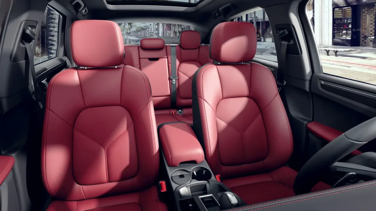 2022 Porsche Macan S - Image 5 of 10