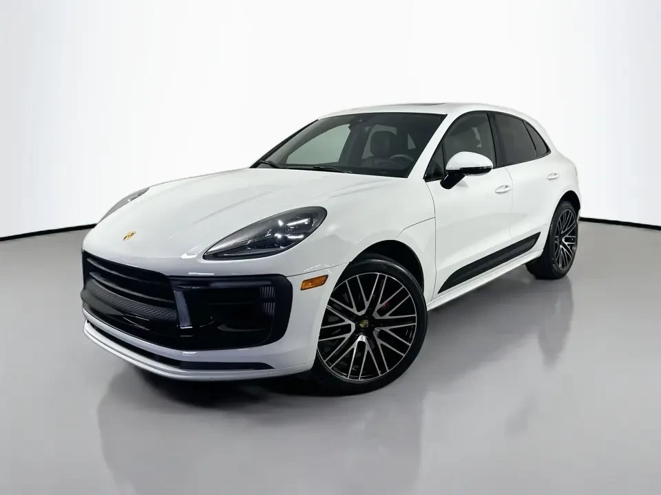 2022 Porsche Macan S - Image 9 of 10