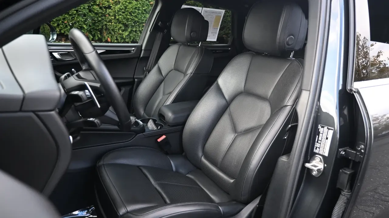 2022 Porsche Macan S - Image 6 of 8