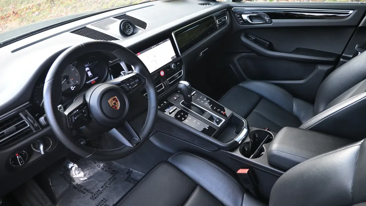 2022 Porsche Macan S - Image 5 of 8