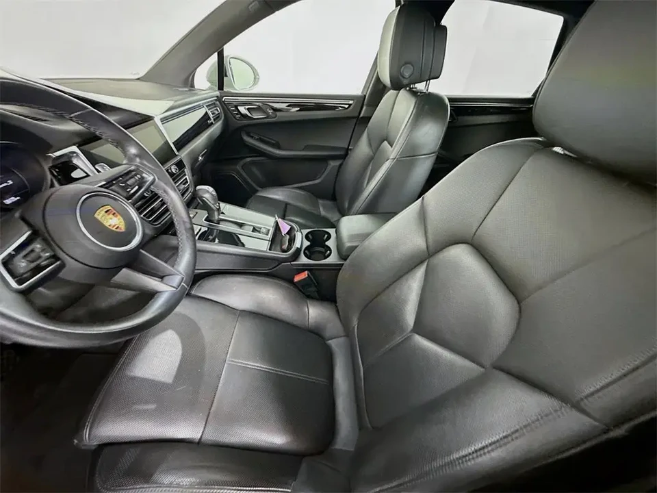 2022 Porsche Macan S - Image 5 of 6