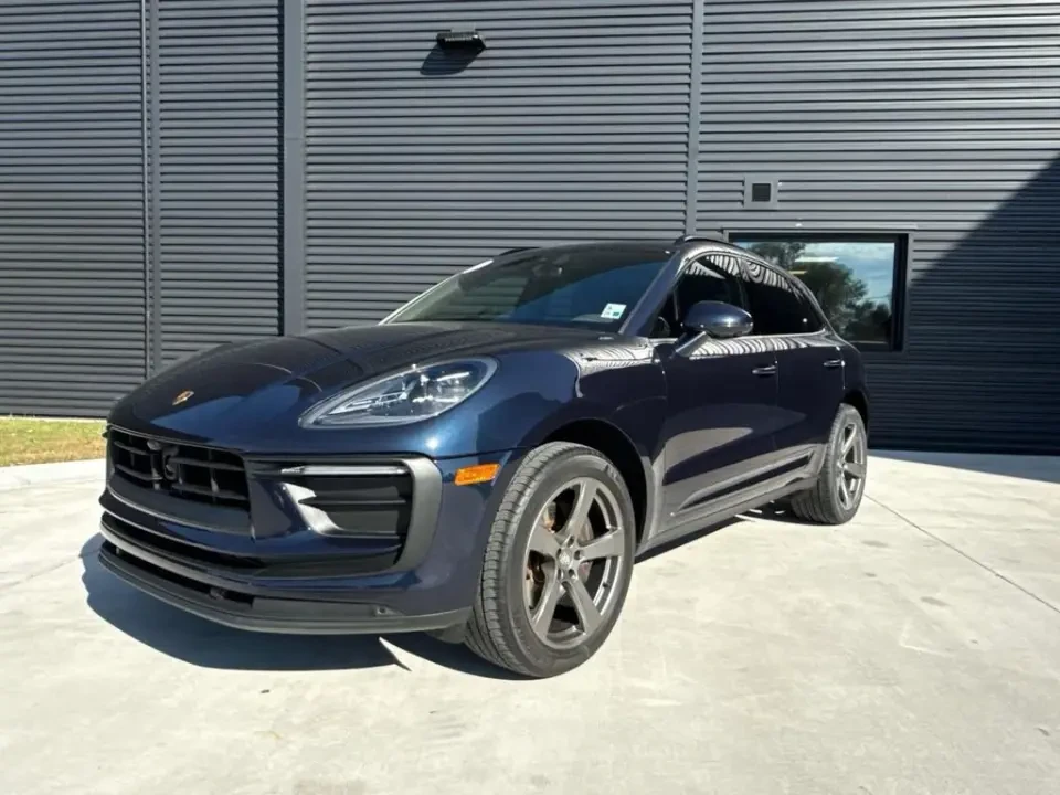 2022 Porsche Macan S - Image 12 of 13