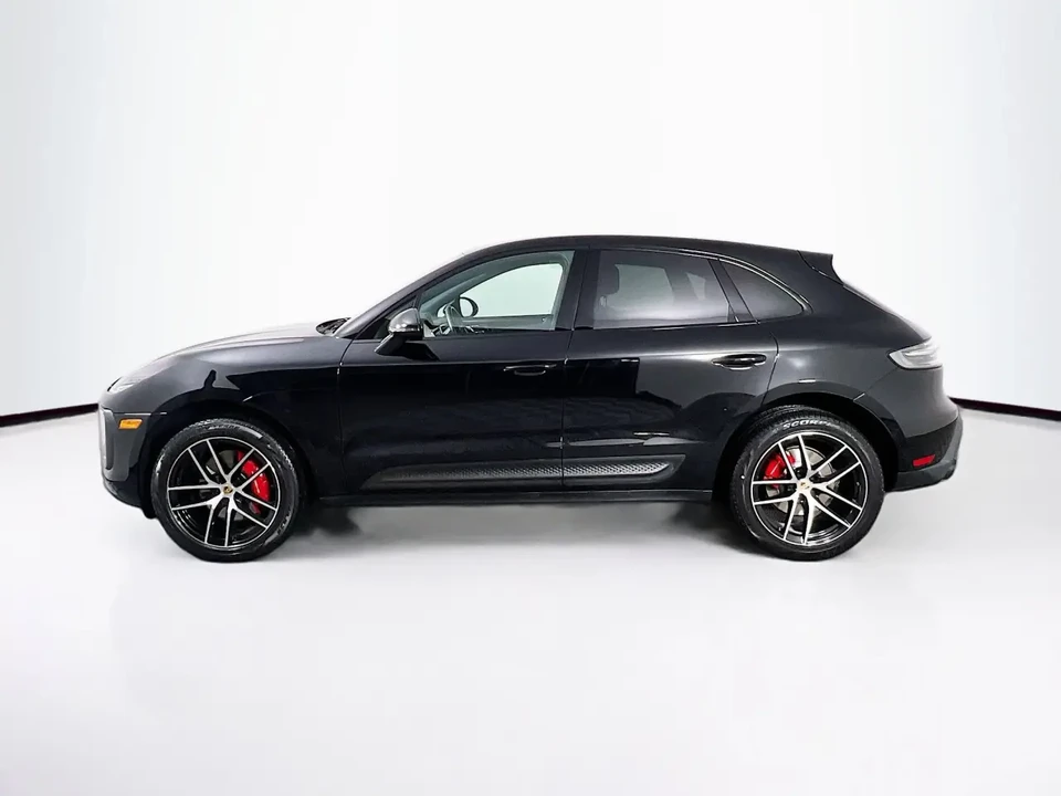2022 Porsche Macan S - Image 2 of 8