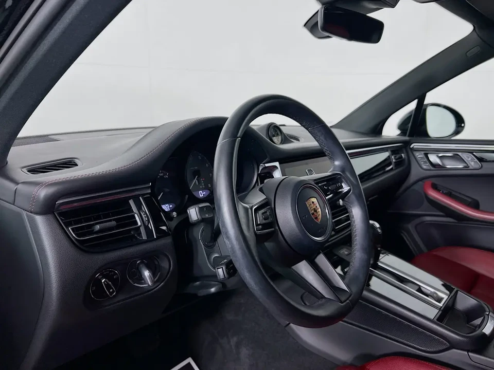 2022 Porsche Macan S - Image 4 of 8