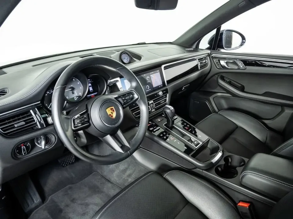 2022 Porsche Macan S - Image 4 of 8