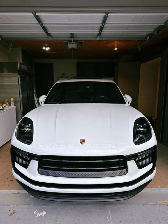 2022 Porsche Macan S - Image 13 of 16