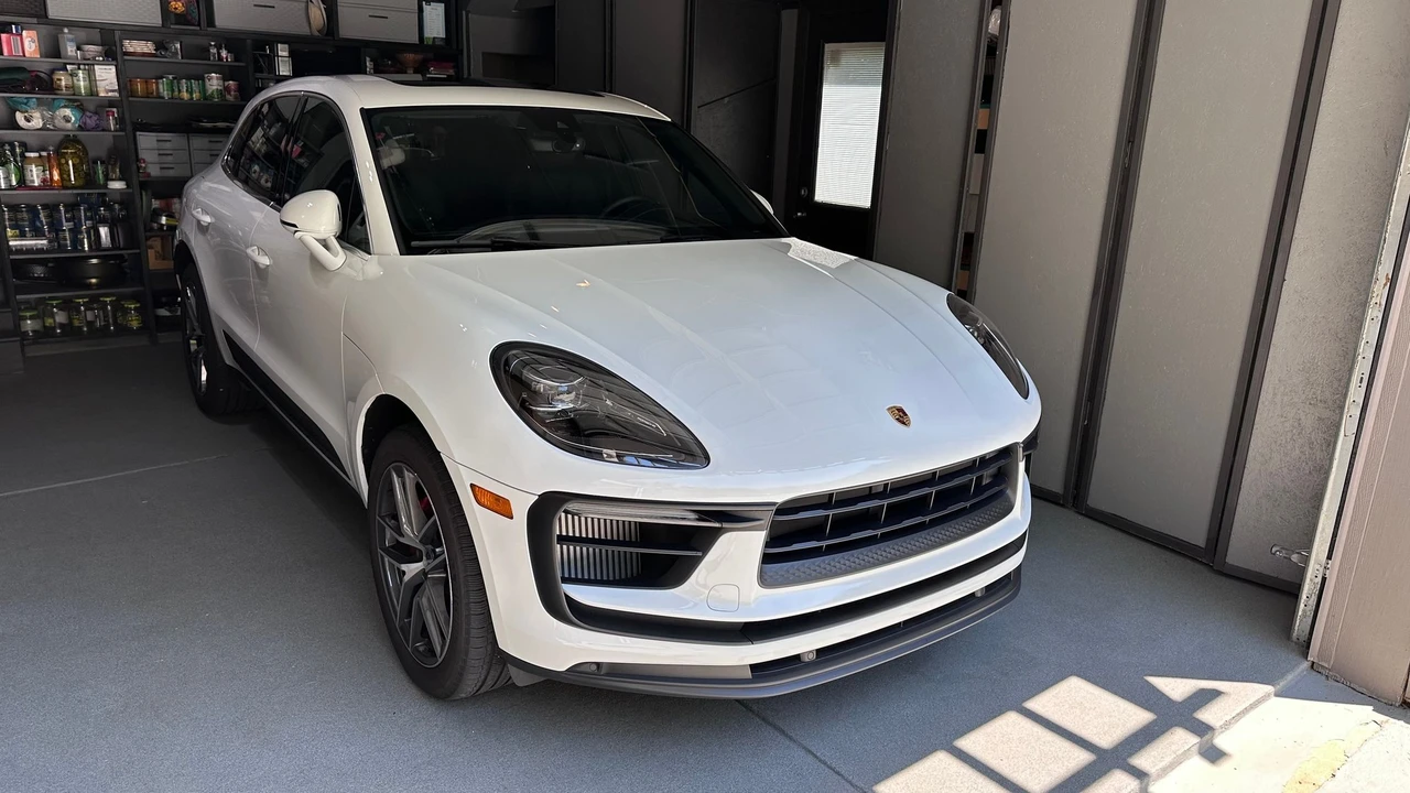 2022 Porsche Macan S - Image 3 of 16