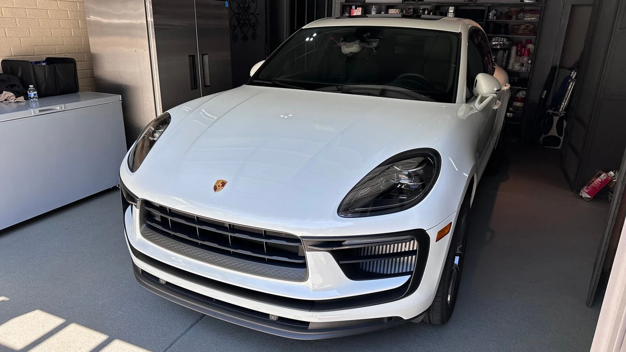 2022 Porsche Macan S - Image 2 of 16