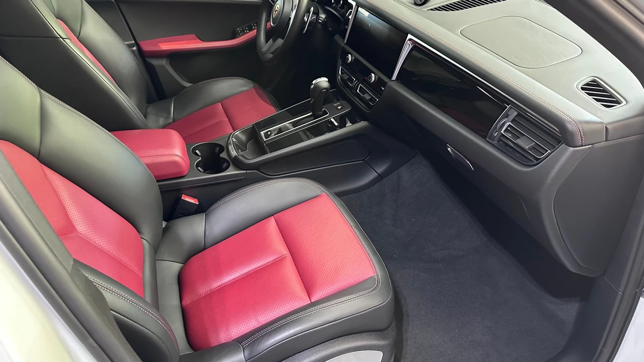 2022 Porsche Macan S - Image 10 of 16