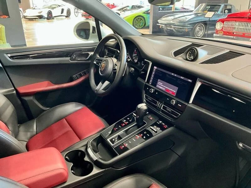 2022 Porsche Macan S - Image 12 of 18