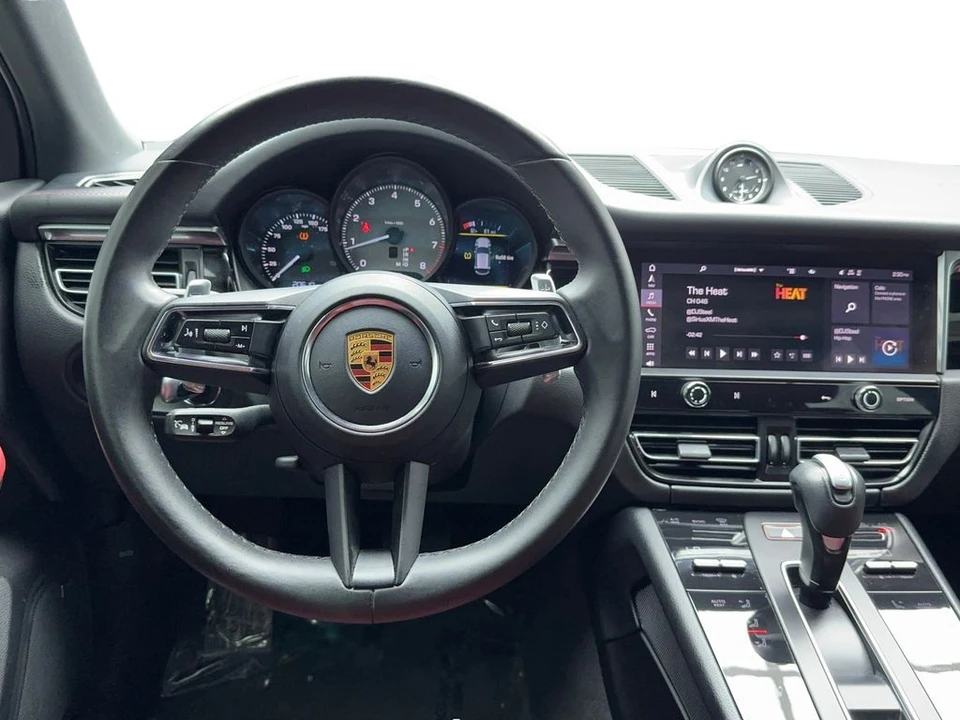 2022 Porsche Macan S - Image 17 of 21