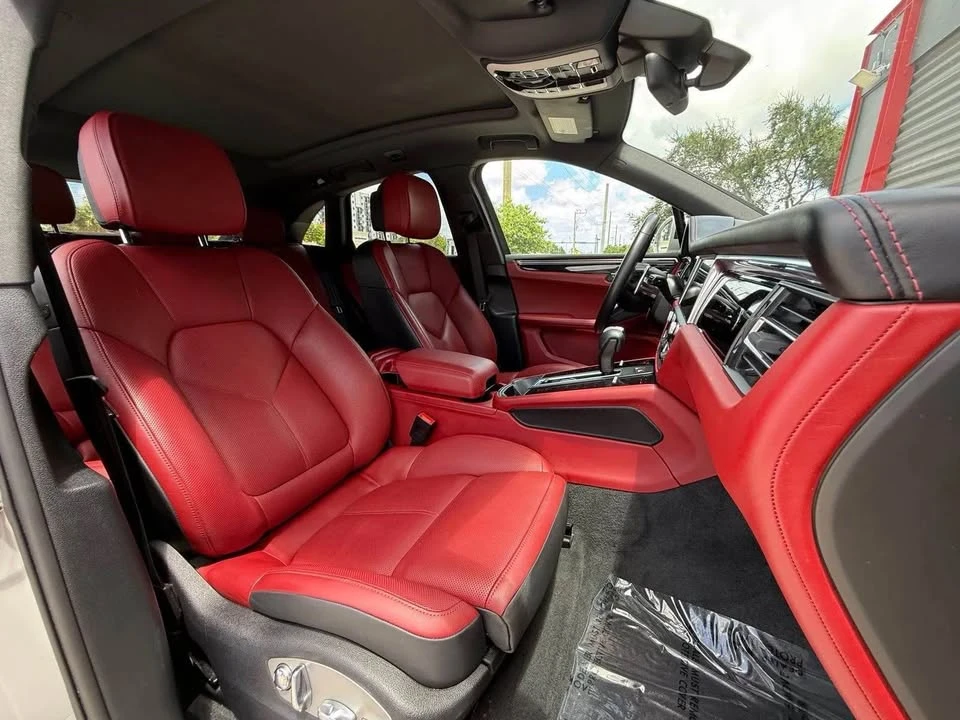 2022 Porsche Macan S - Image 11 of 15