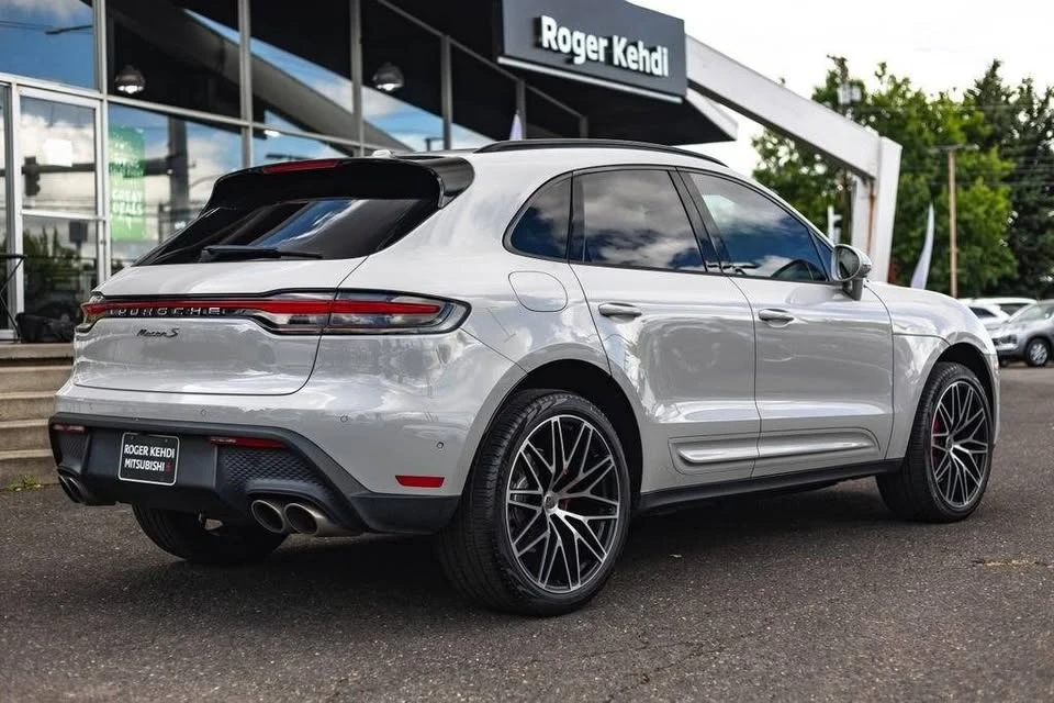 2022 Porsche Macan S - Image 7 of 20