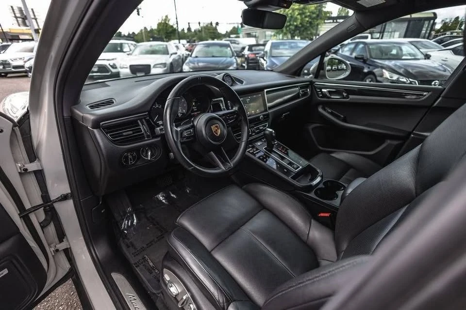 2022 Porsche Macan S - Image 14 of 20