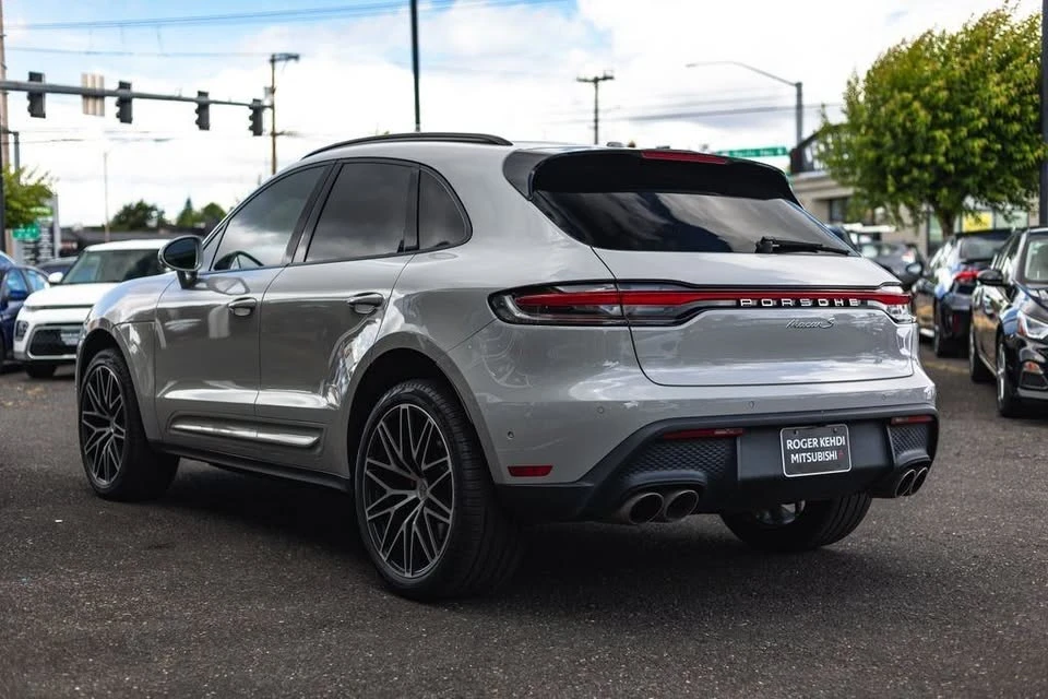 2022 Porsche Macan S - Image 9 of 20