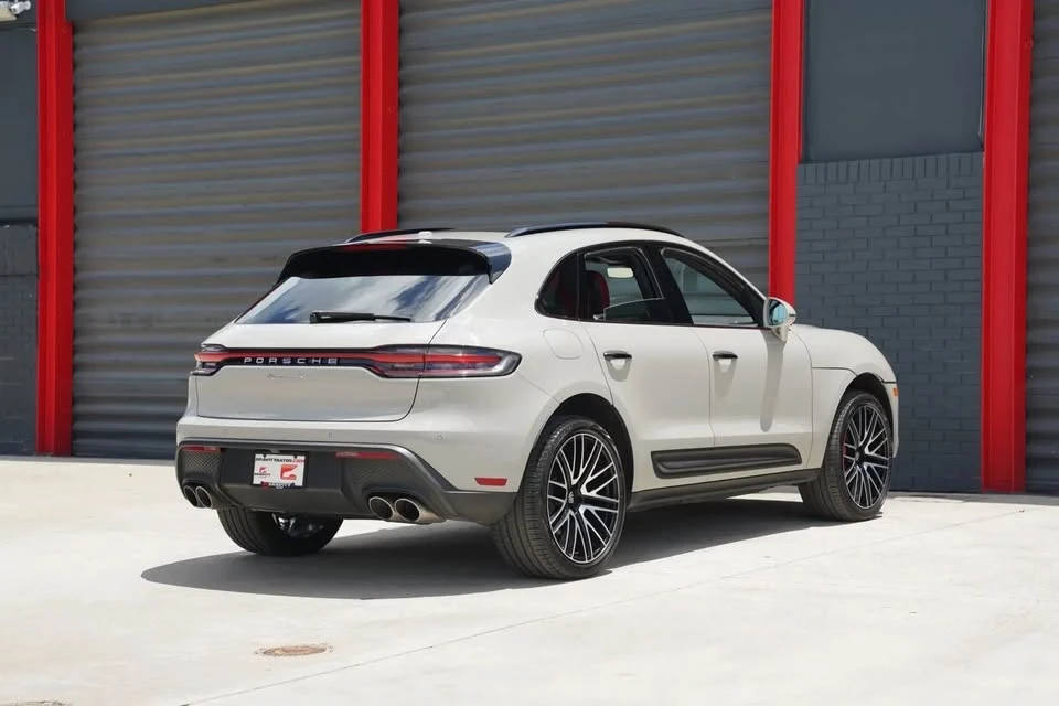 2022 Porsche Macan S - Image 8 of 17